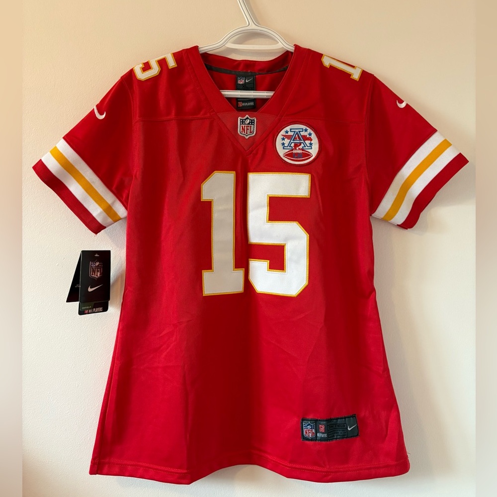 NWT Kansas City Chiefs Patrick Mahomes Red Jersey Youth XL